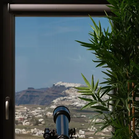 Apikia Santorini 3*