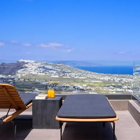 Apikia Santorini Otel Pýrgos