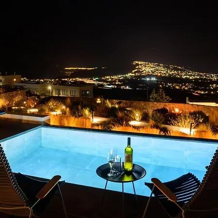 Ξενοδοχείο Apikia Santorini Πύργος