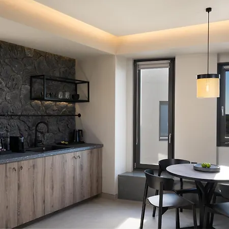 Apikia Santorini Πύργος