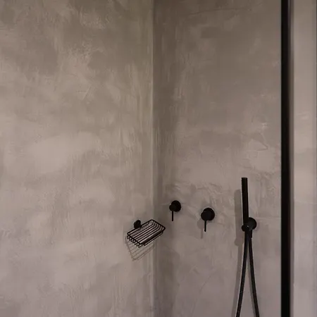 Apikia Santorini Hotel 3*