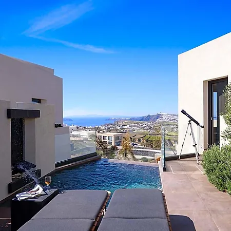Apikia Santorini 3*