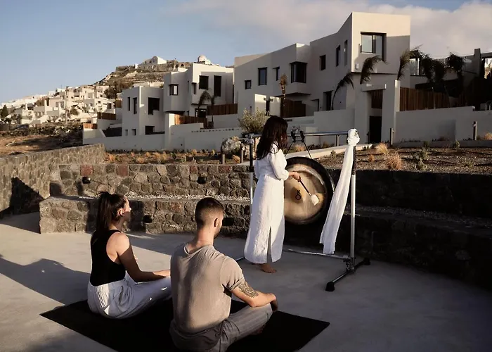 Apikia Santorini Hotel