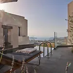 Apikia Santorini Hotel 3*
