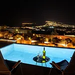 Hotel Apikia Santorini Pýrgos