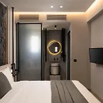 Apikia Santorini Hotel 3*