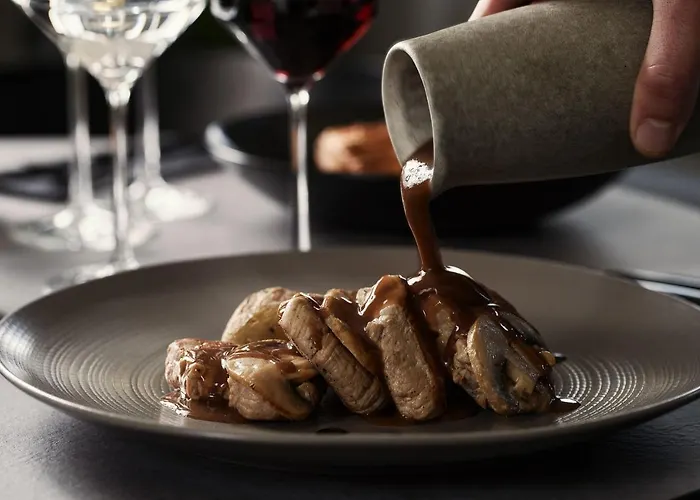 Apikia Santorini Hotel Pýrgos