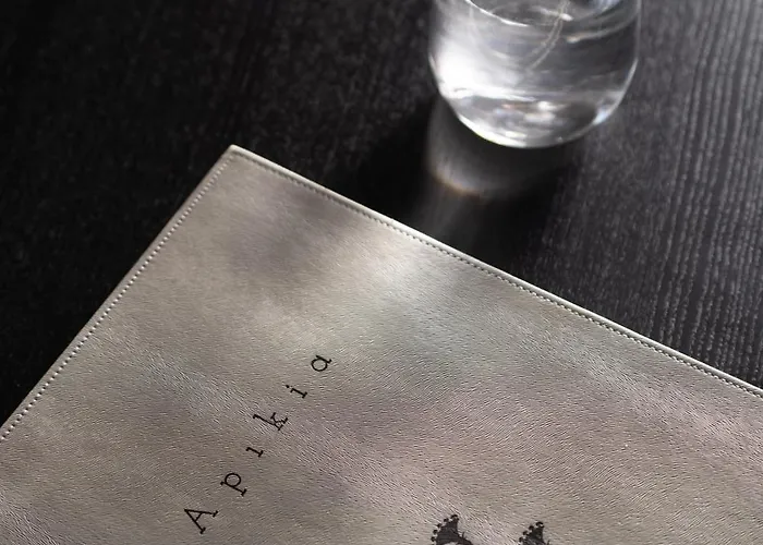 Apikia Santorini Hotel Pýrgos