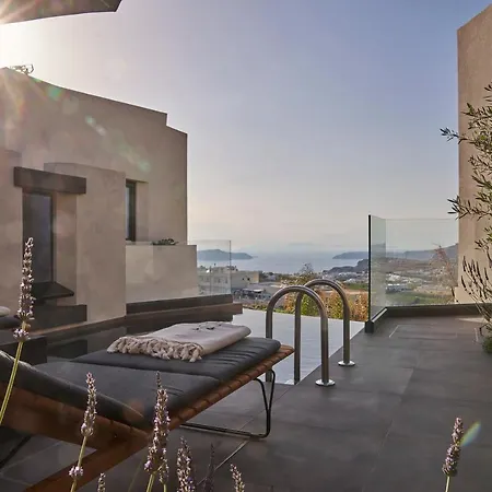 Apikia Santorini Hotel 3*